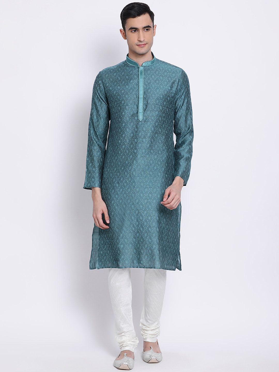

Sanwara Men Green & White Self Design Kurta with Pyjamas