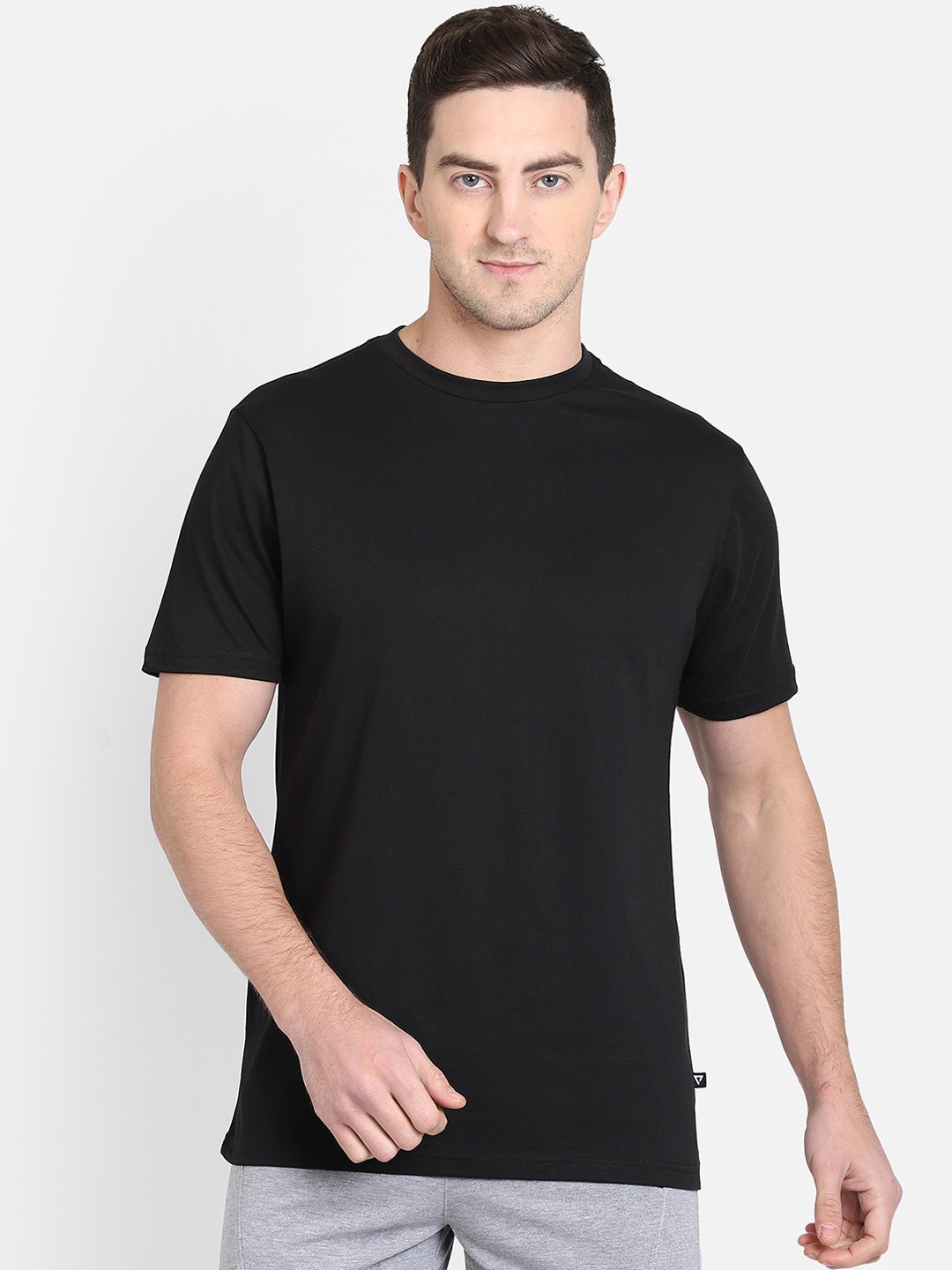 

PROTEENS Men Black Solid Round Neck T-shirt