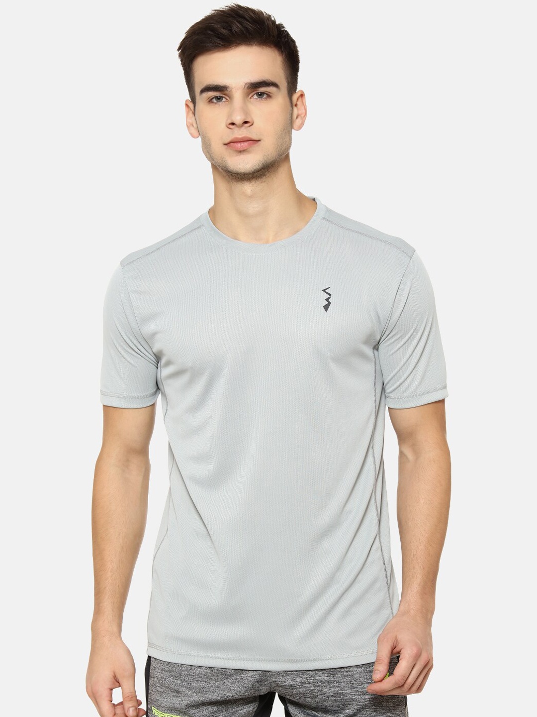 

Campus Sutra Men Grey Solid Round Neck Anti-Microbial T-shirt