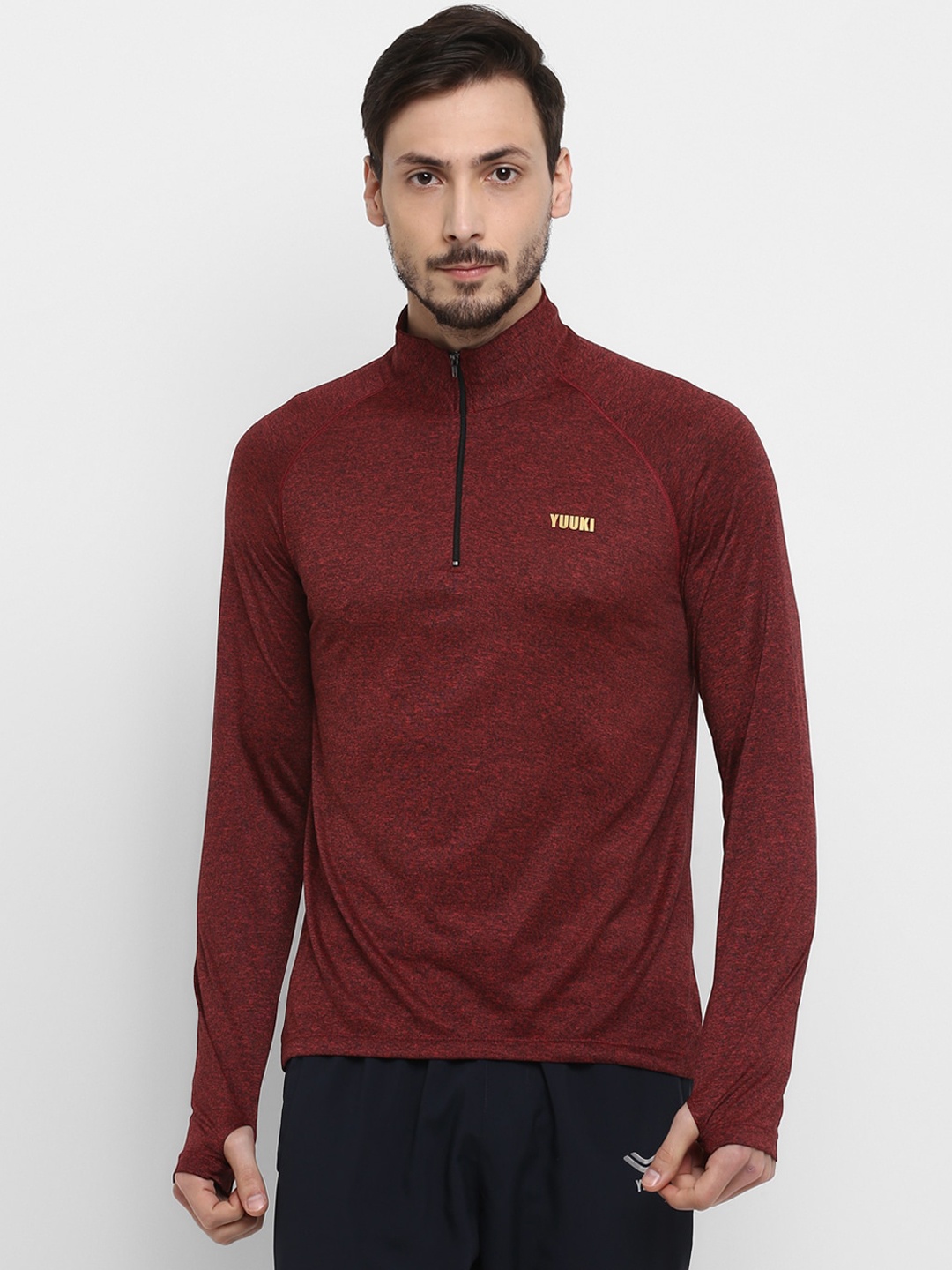 

Yuuki Men Maroon Solid High Neck T-shirt