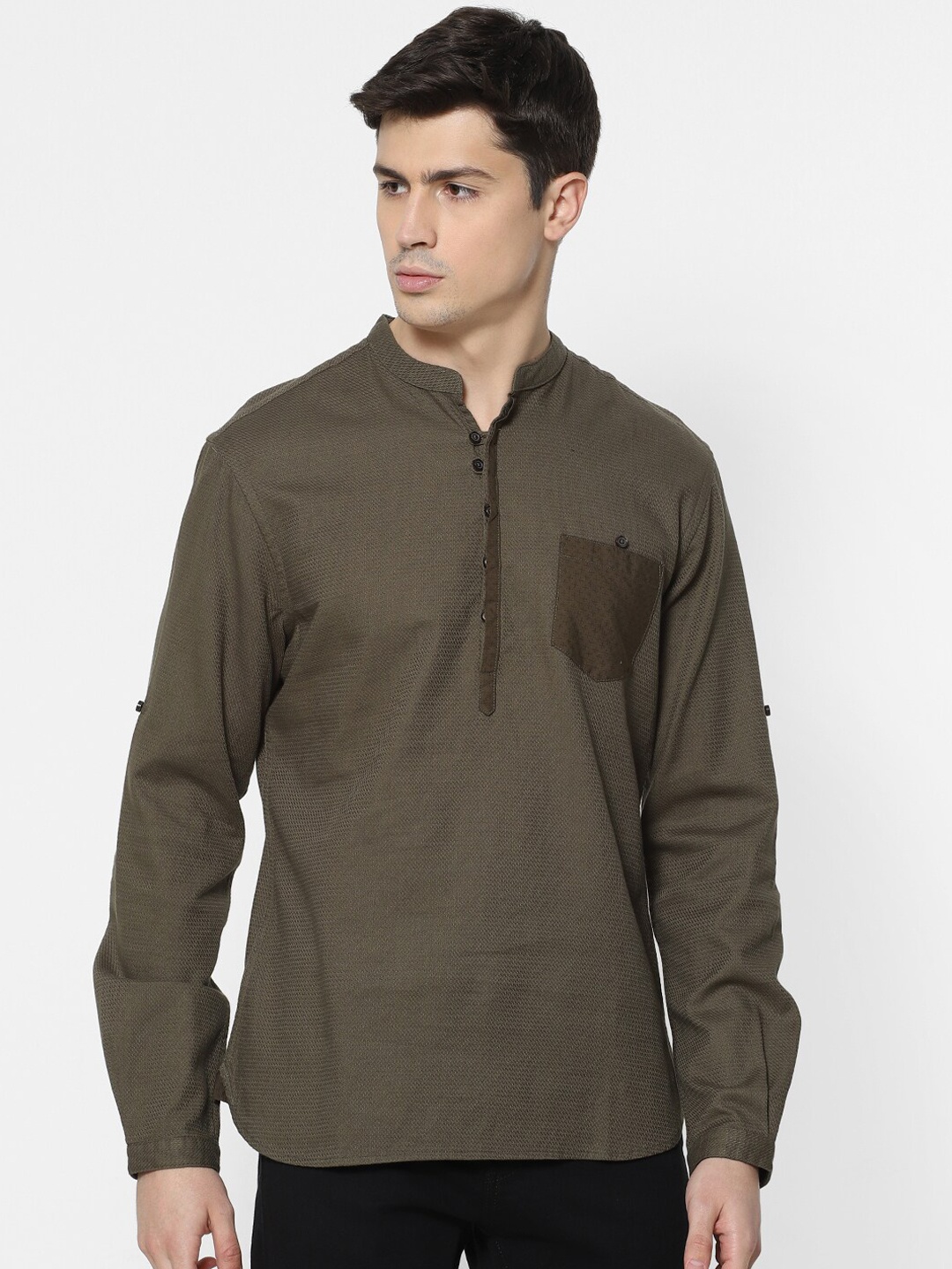

Celio Men Olive Green Regular Fit Self Design Cotton Casual Shirt