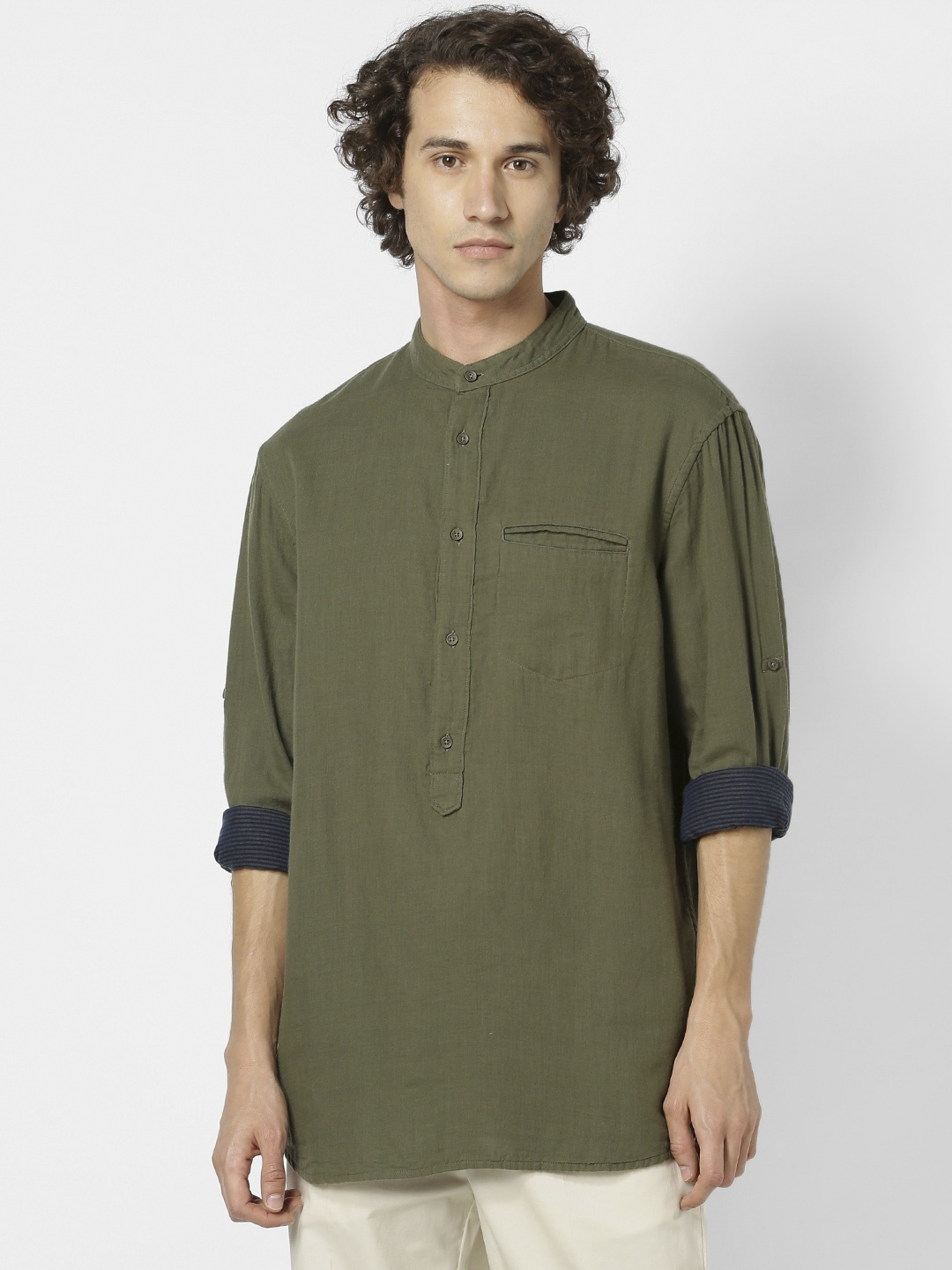 

Celio Men Olive Green Regular Fit Solid Cotton Casual Shirt