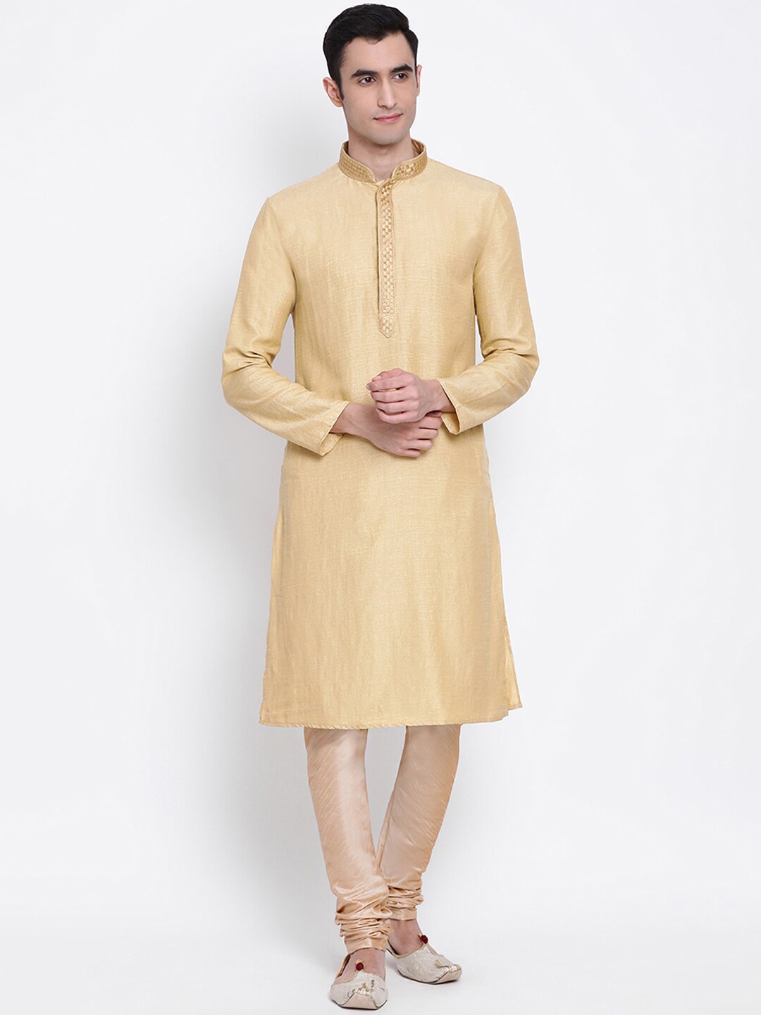 

Sanwara Men Beige & Gold-Toned Self Design Kurta with Pyjamas