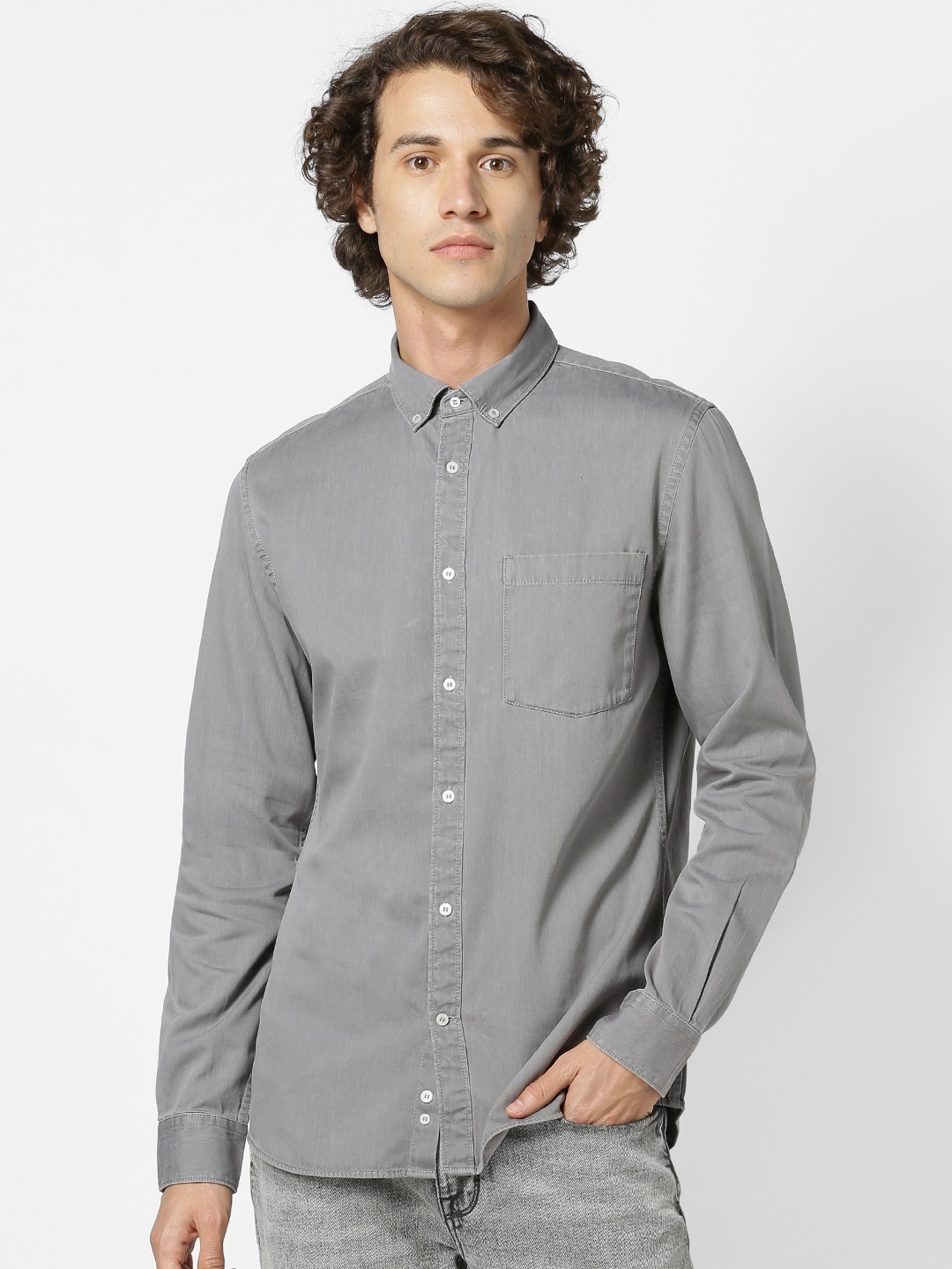 

Celio Men Grey Slim Fit Solid Cotton Casual Shirt