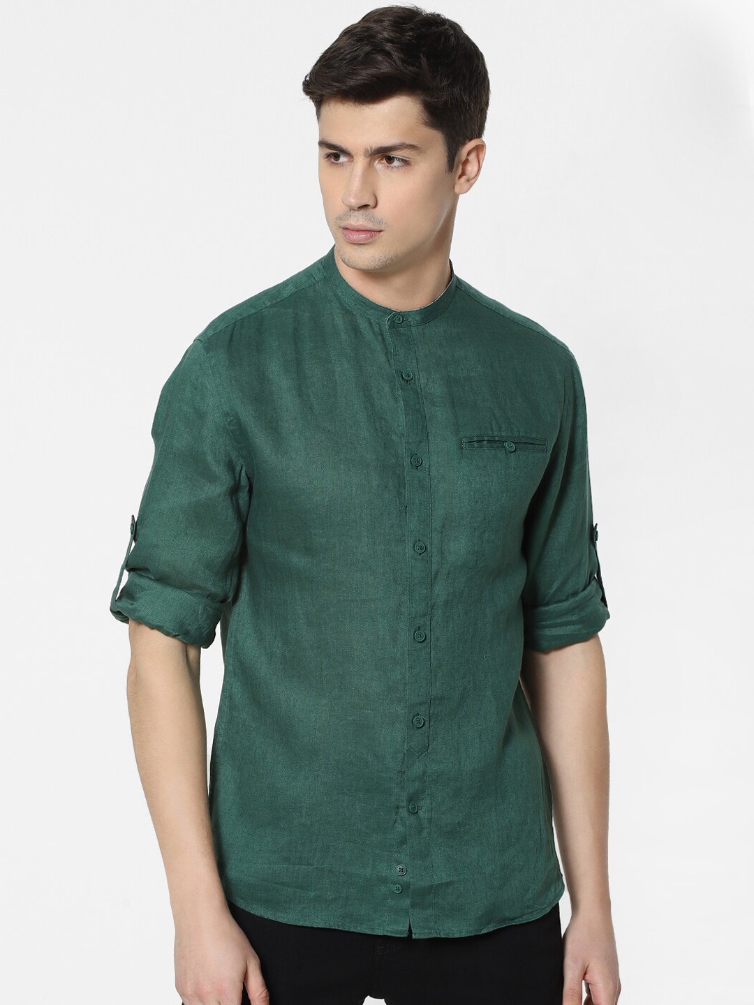 

Celio Men Green Regular Fit Solid Pure Linen Casual Shirt