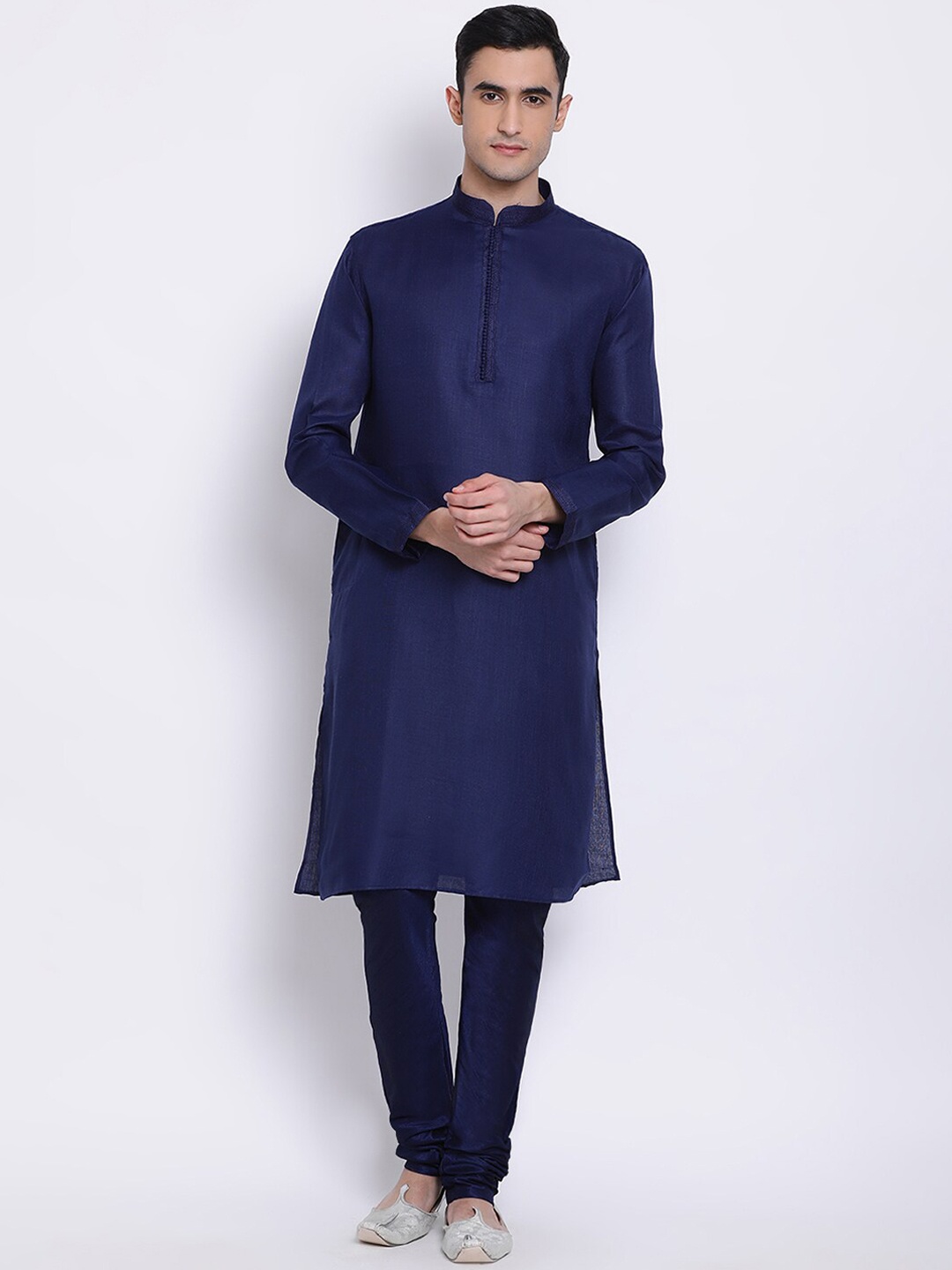 

Sanwara Men Navy Blue Solid Kurta with Churidar