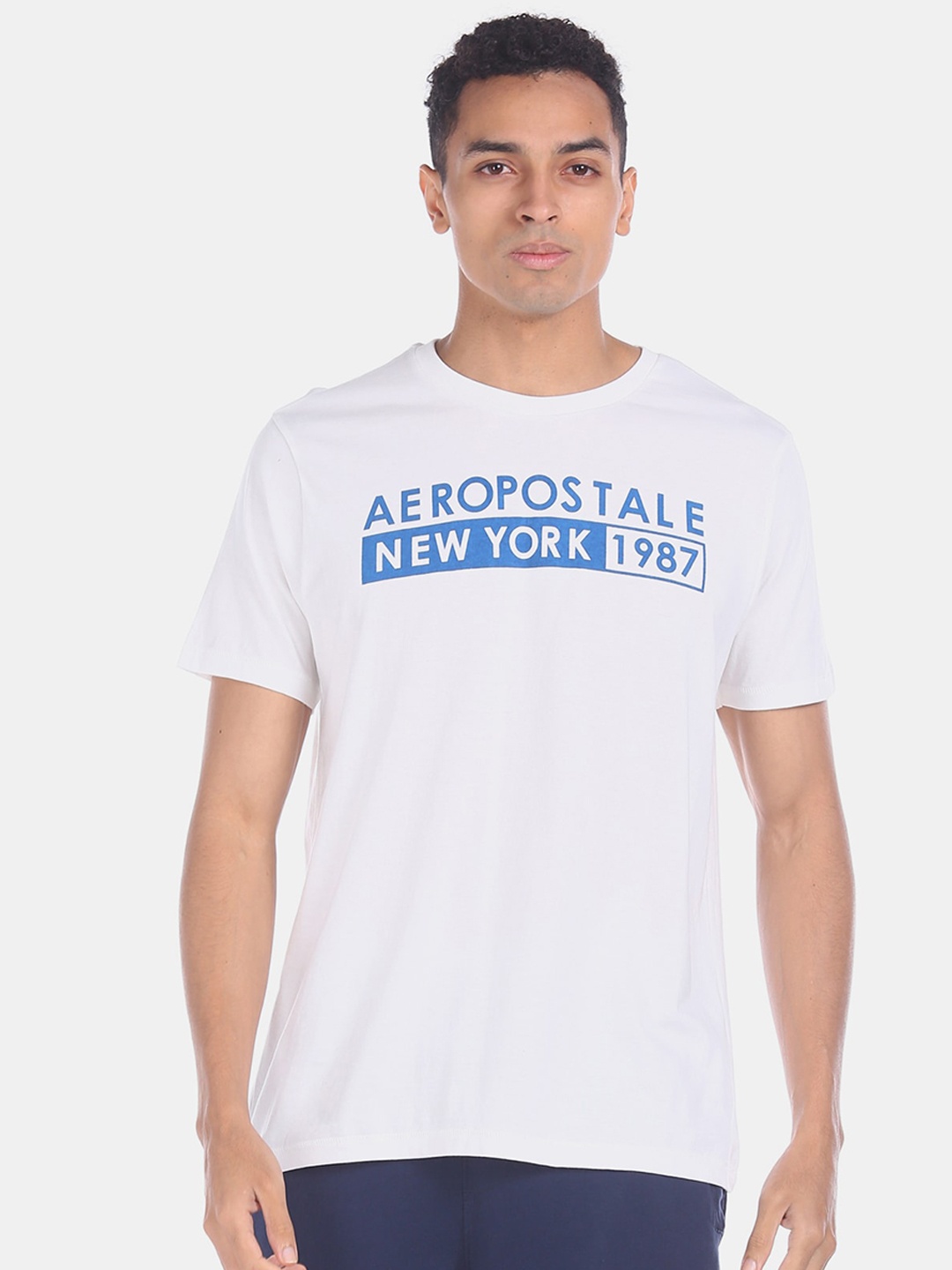

Aeropostale Men White Blue Printed Round Neck Cotton Pure Cotton T-shirt