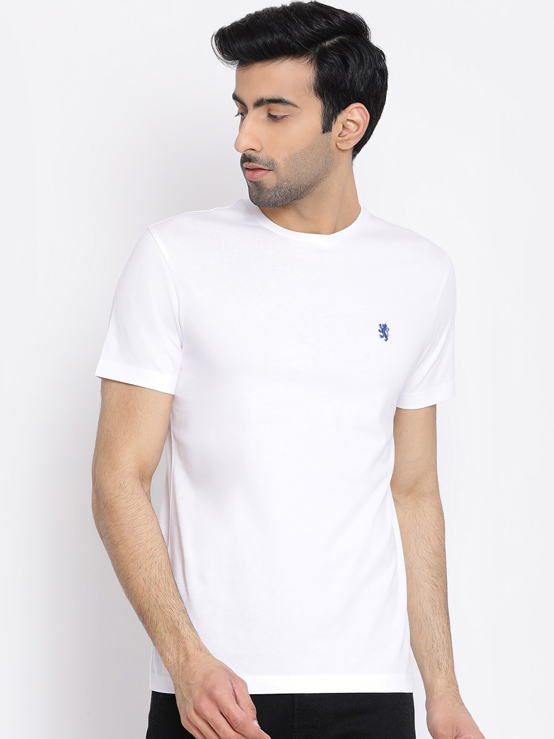 

Red Tape Men White Solid Round Neck Pure Cotton T-shirt