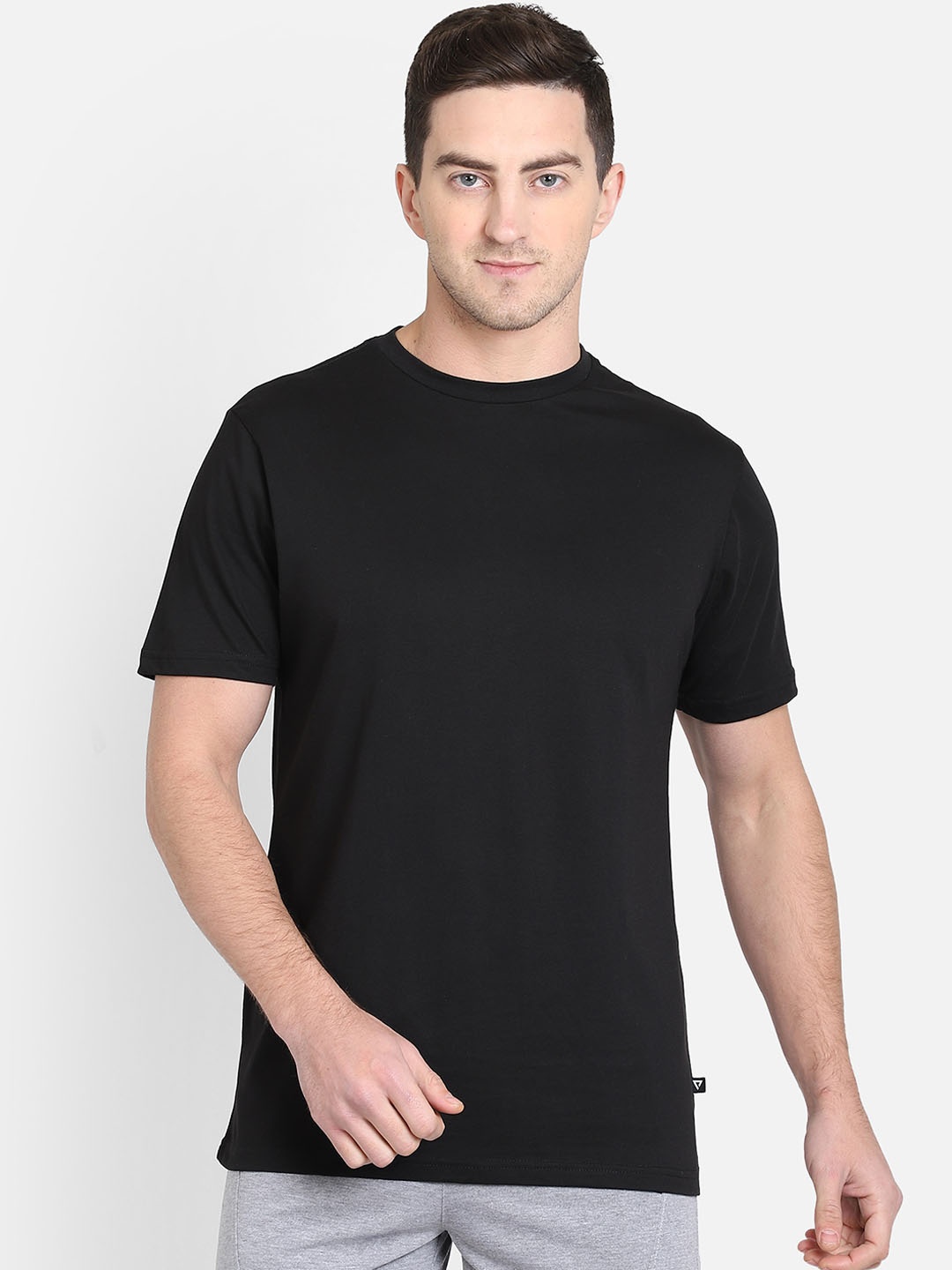 

PROTEENS Men Black Solid Round Neck T-shirt
