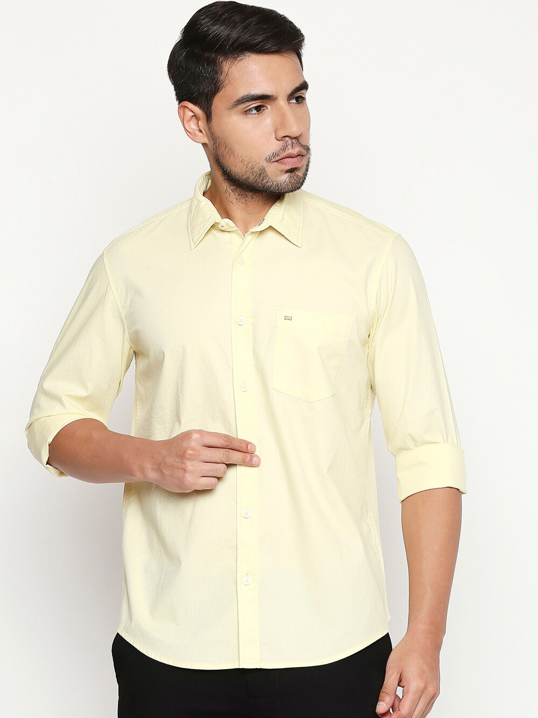 

Basics Men Yellow Slim Fit Solid Casual Shirt