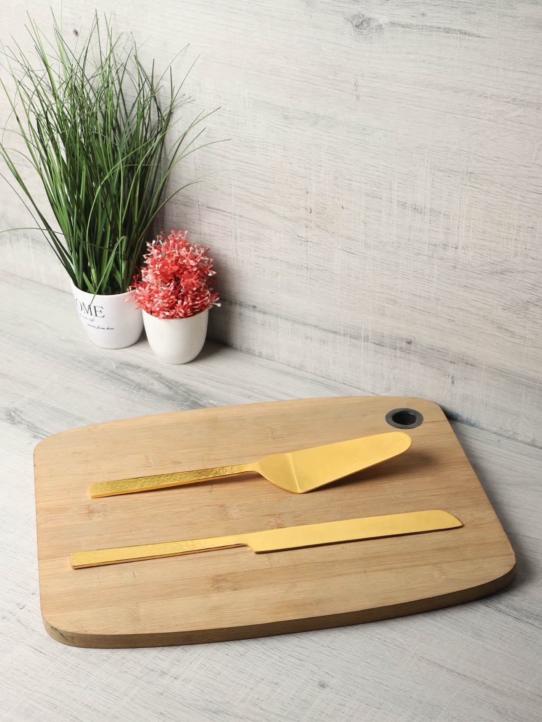 

NikkisPride Set Of 2 Gold-Toned Metal Cake Server Cutlery