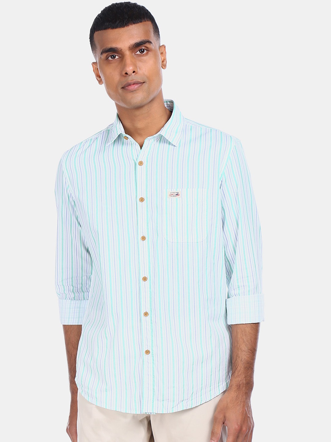 

U.S. Polo Assn. Men White & Green Regular Fit Striped Casual Shirt