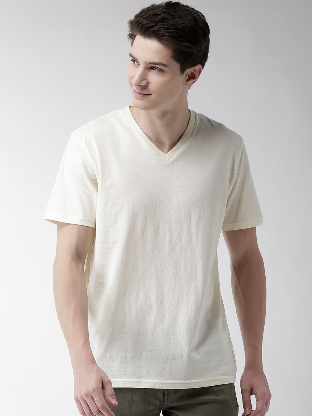 Celio Men Cream-Coloured Solid V-Neck Pure Cotton T-shirt