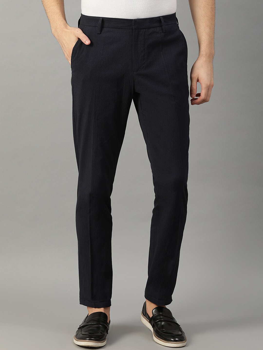

Bruun & Stengade Men Navy Blue Slim Fit Solid Regular Trousers