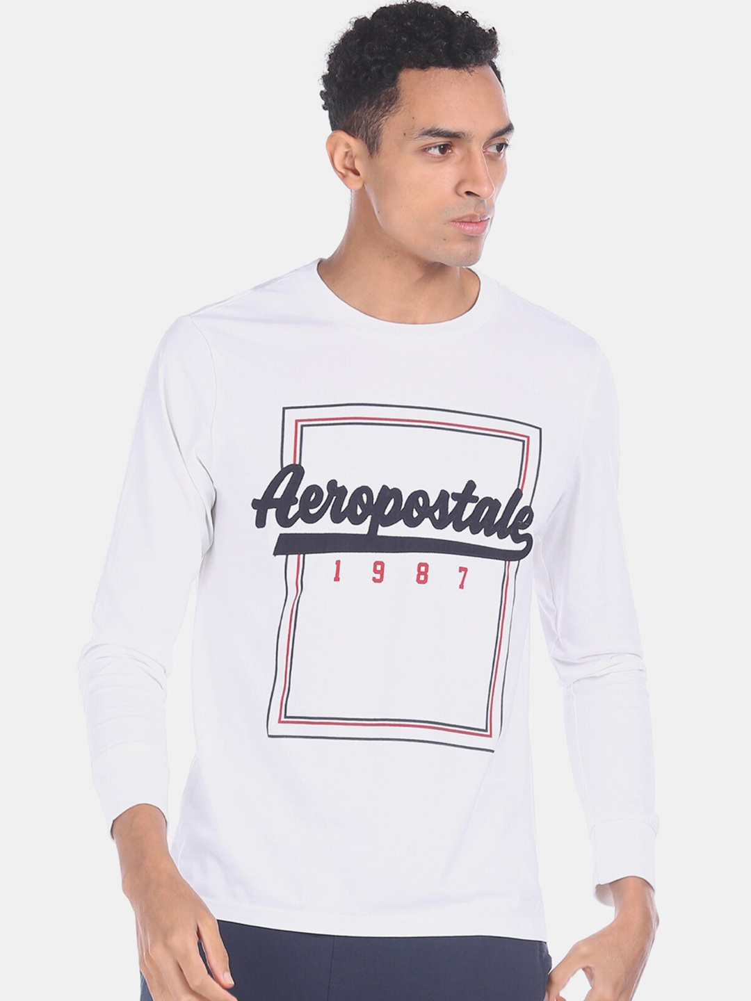 

Aeropostale Men White Navy Blue Printed Round Neck Cotton Pure Cotton T-shirt