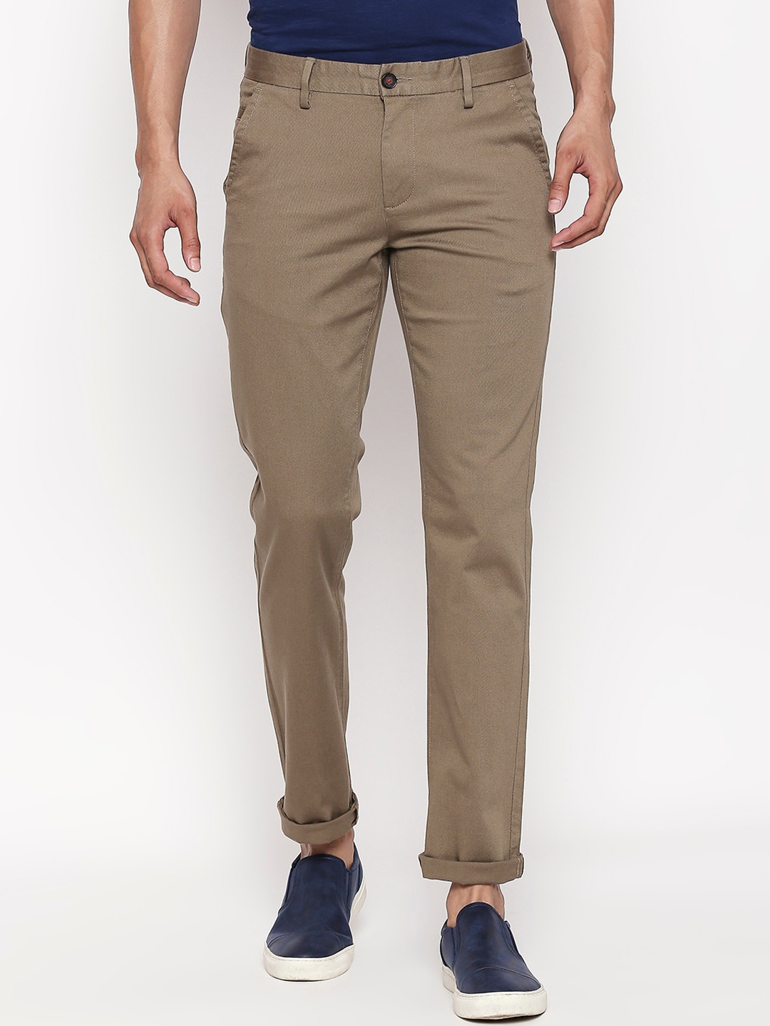 

BYFORD by Pantaloons Men Brown Regular Fit Solid Regular Trousers