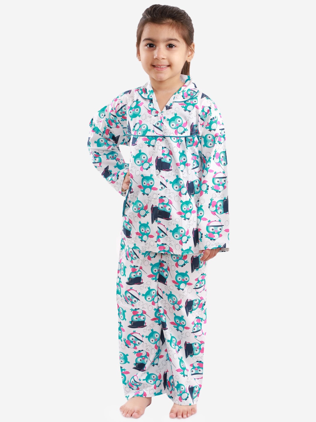 

KID1 Girls White & Green Printed Night suit