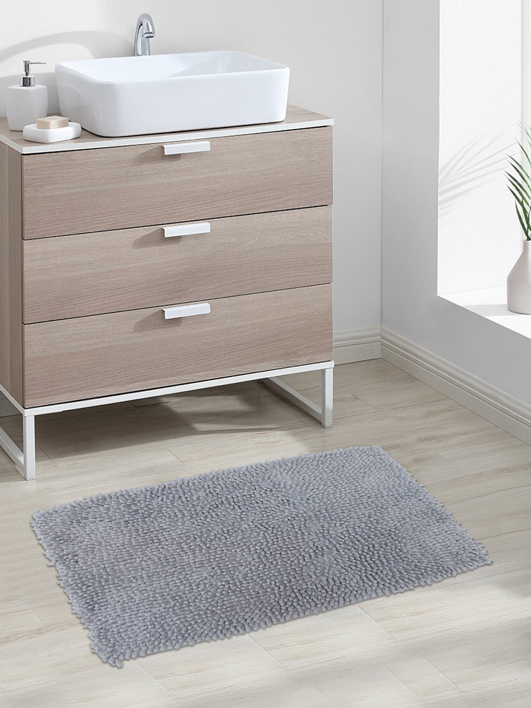 

AVI Living Grey Mushroom Textured 1600 GSM Microfibre Bath Mat