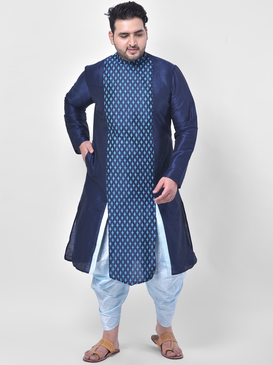 

DEYANN PLUS Men Navy Blue Silk Woven Kurta Set