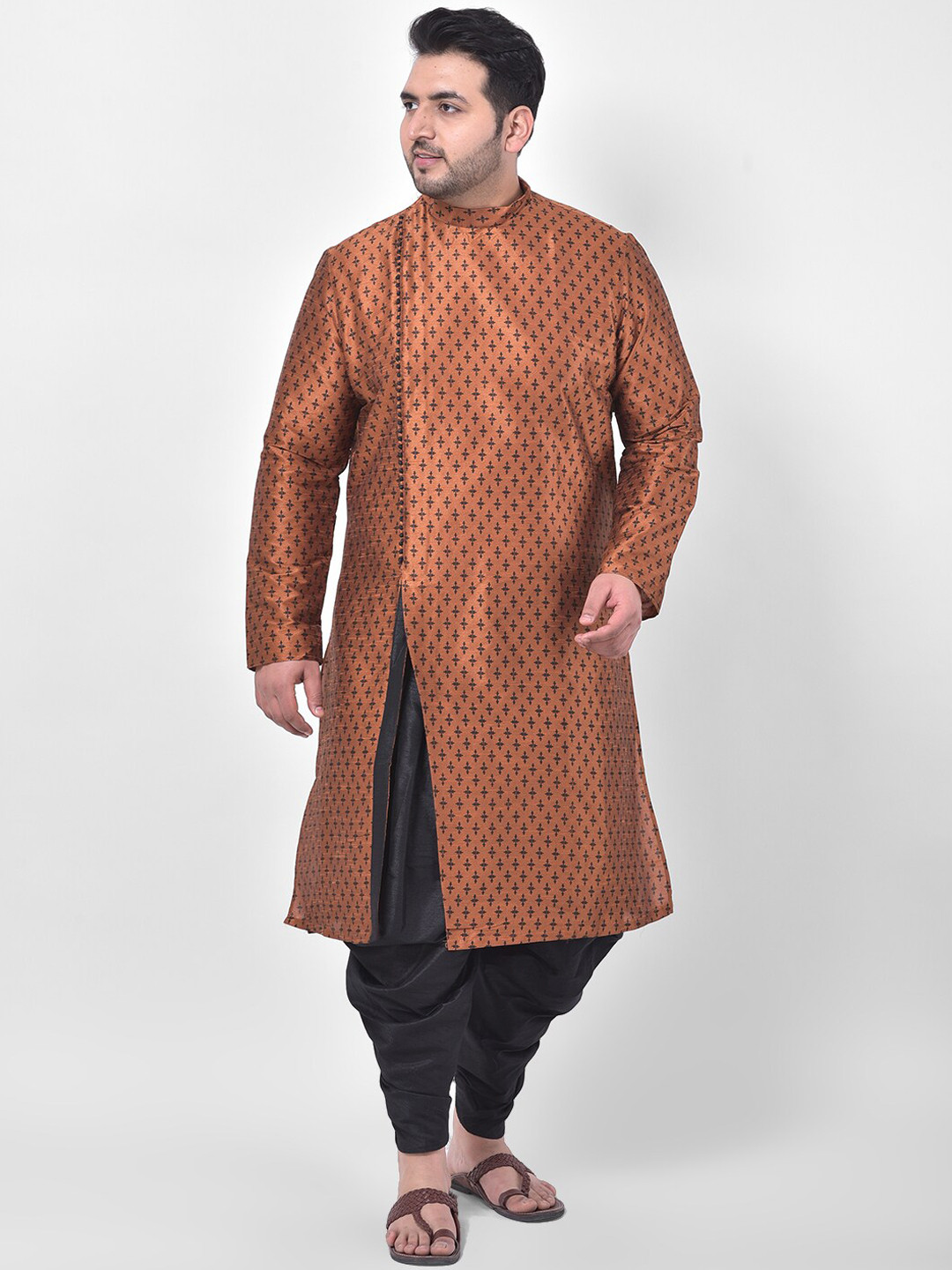 

DEYANN PLUS Men Copper-toned & Black Kurta