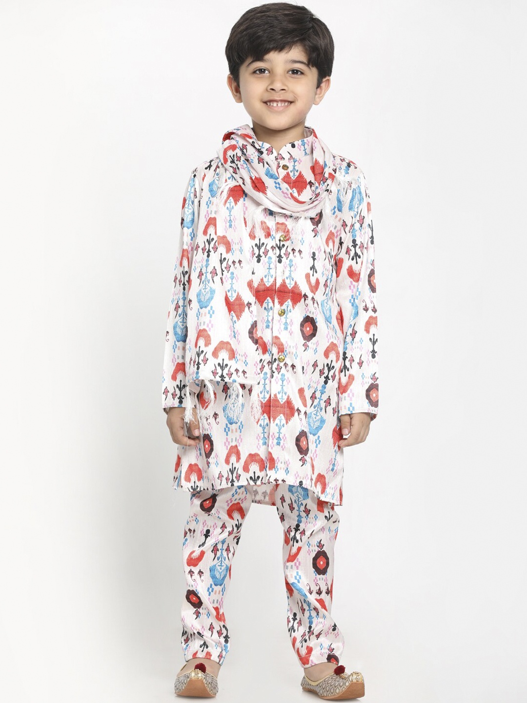 

JBN Creation Boys White Floral Printed Regular Straight Kurta & Pyjamas With Dupatta
