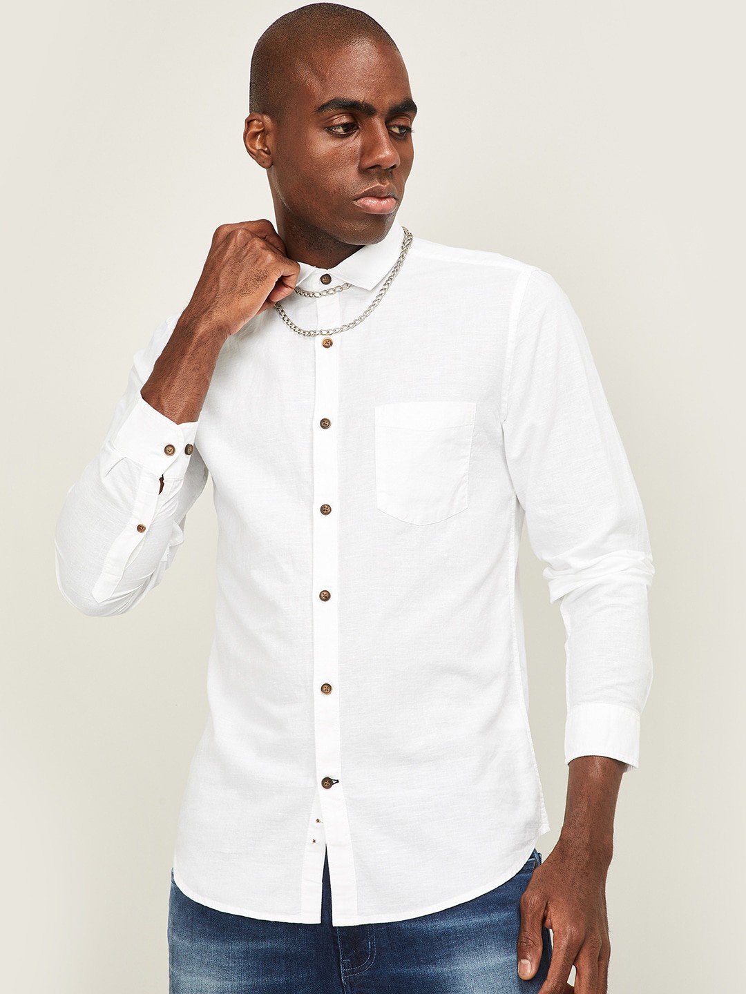 

Fame Forever by Lifestyle Men White Slim Fit Solid Casual Shirt
