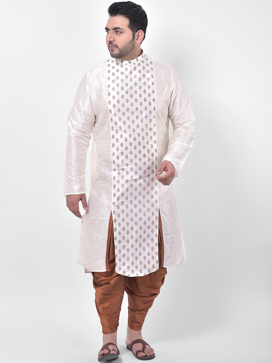 

DEYANN PLUS Men Off White & Red Ethnic Motifs Printed Kurta