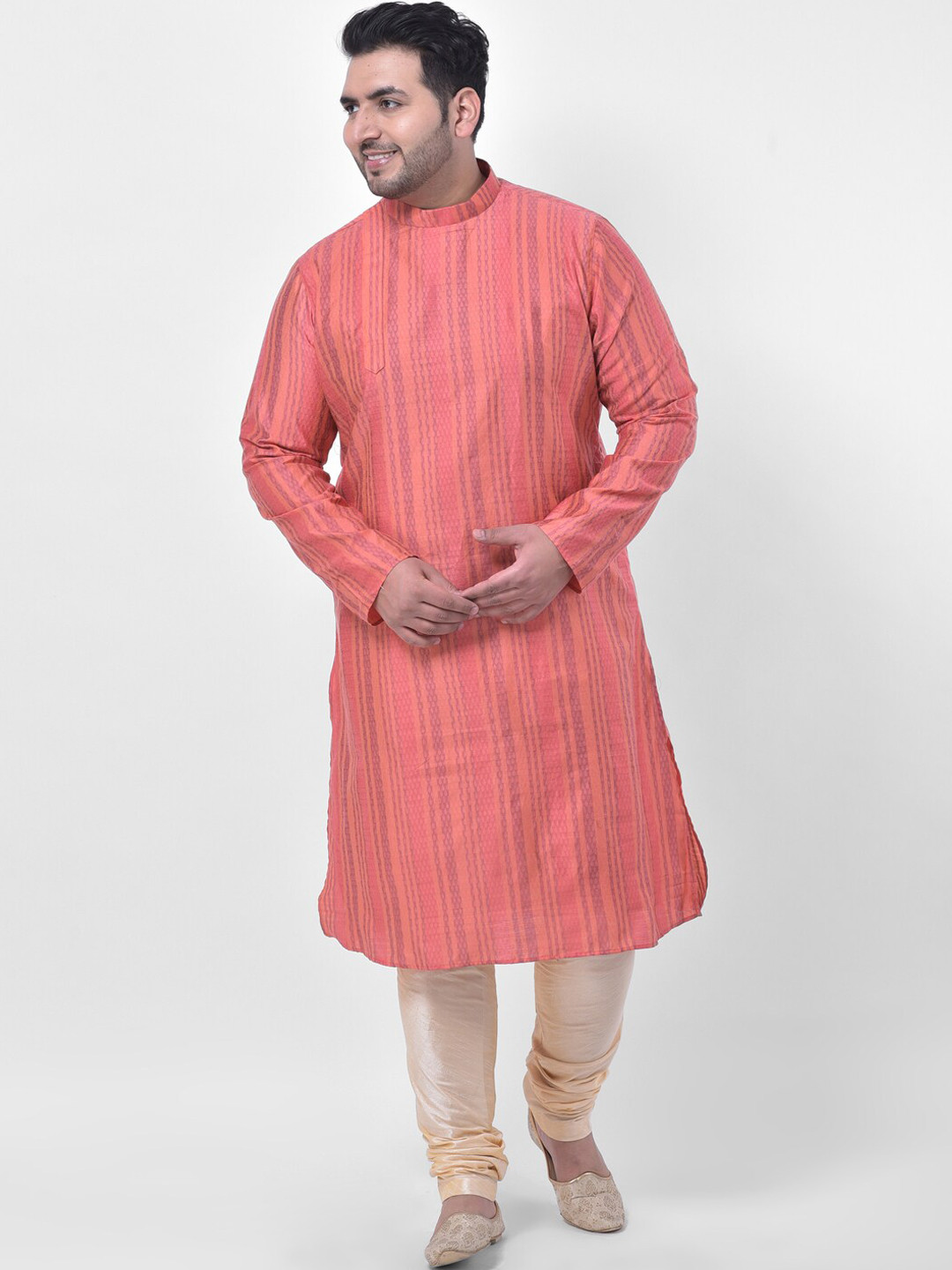 

DEYANN PLUS Plus Men Jacquard Silk Woven Kurta, Pink