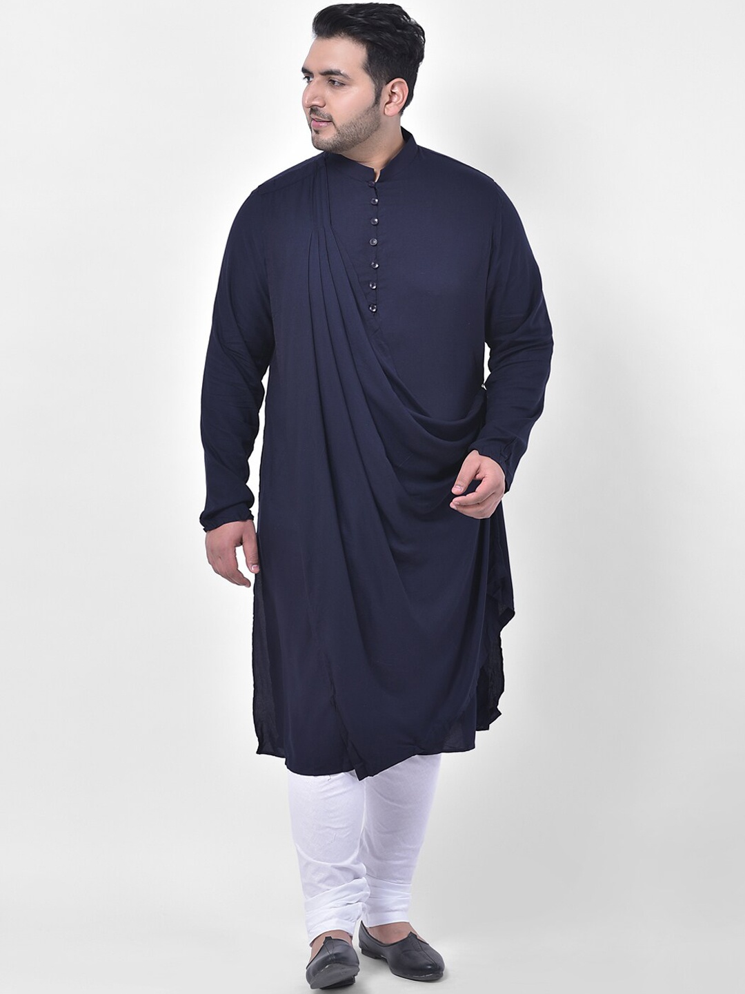 

DEYANN PLUS Men Navy Blue Solid Kurta