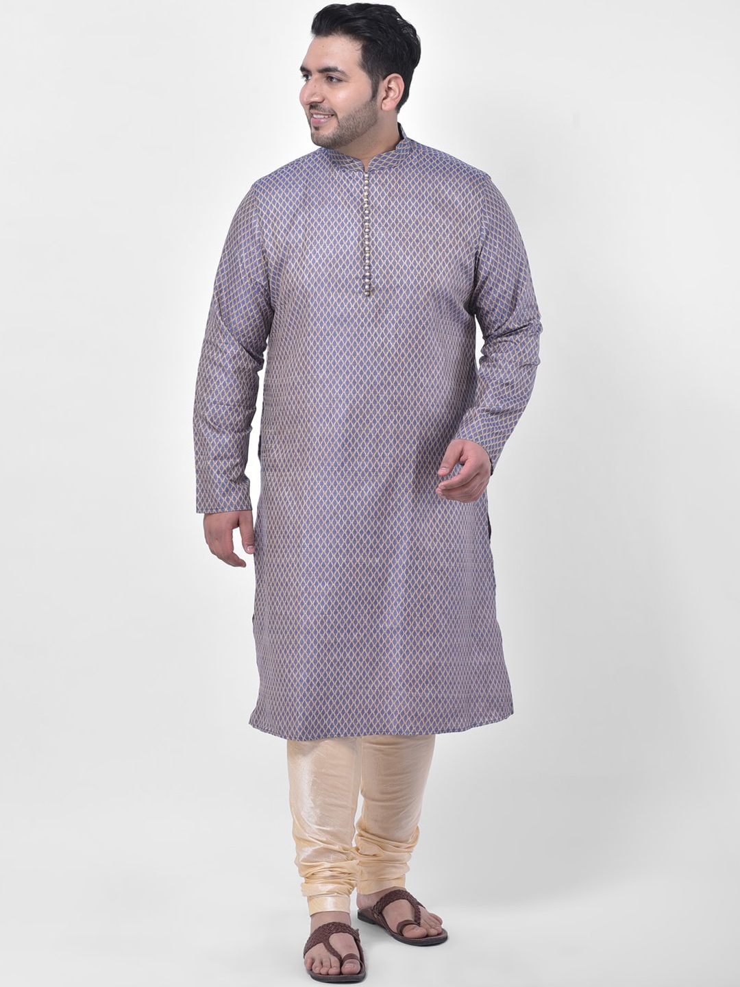 

DEYANN PLUS Men Navy Blue Self Design Kurta with Churidar