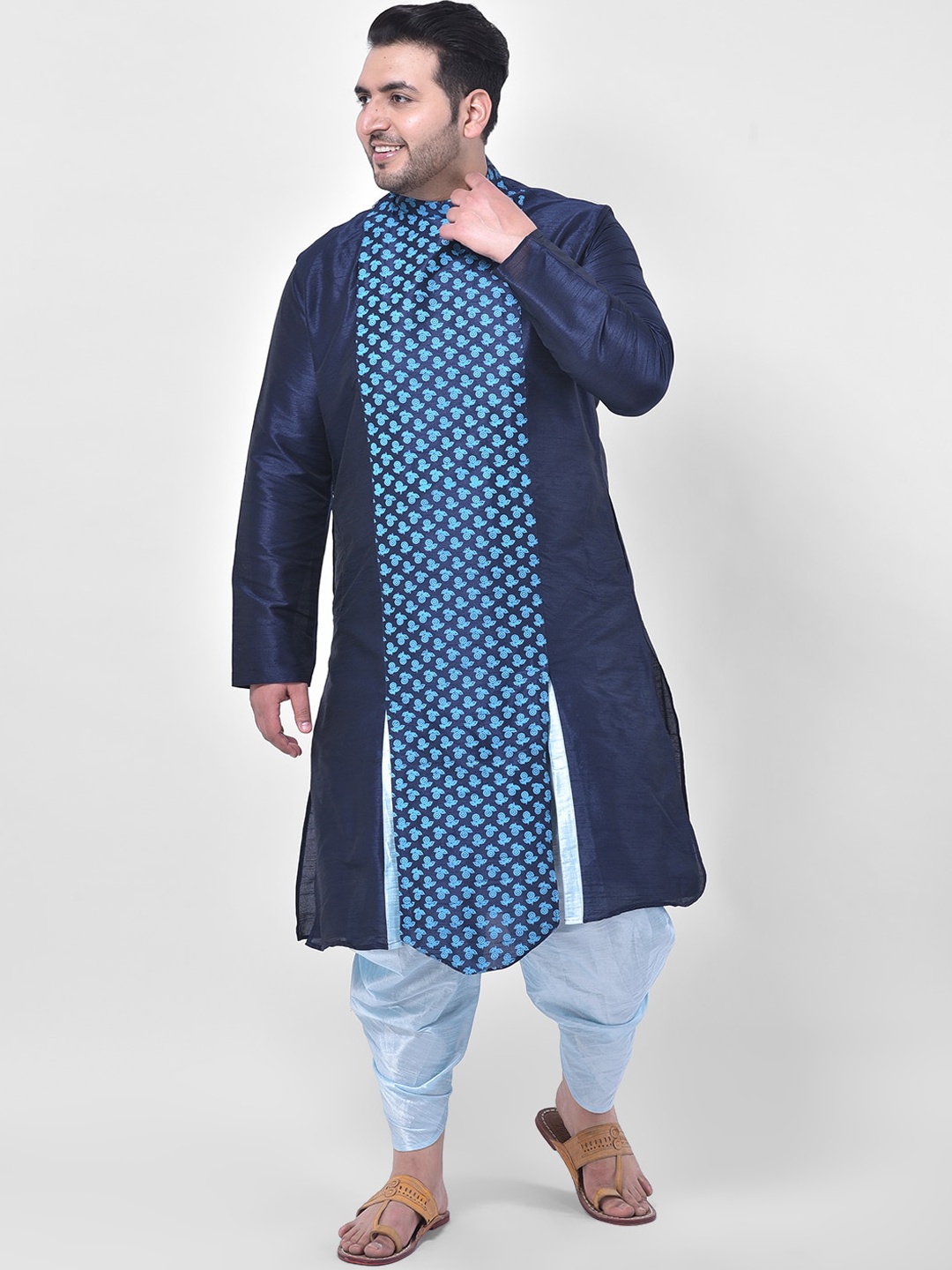 

DEYANN PLUS Men Navy Blue Printed Kurta with Pyjamas
