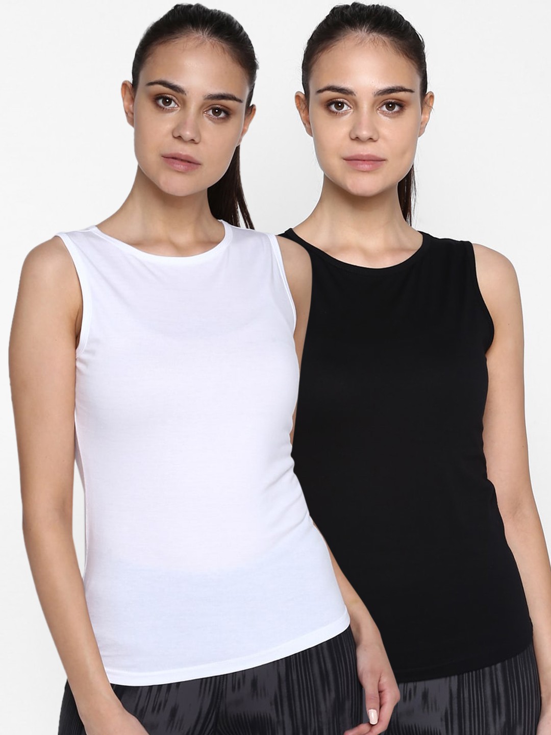 

appulse Women White & Black Set of 2 Solid Round Neck T-shirt