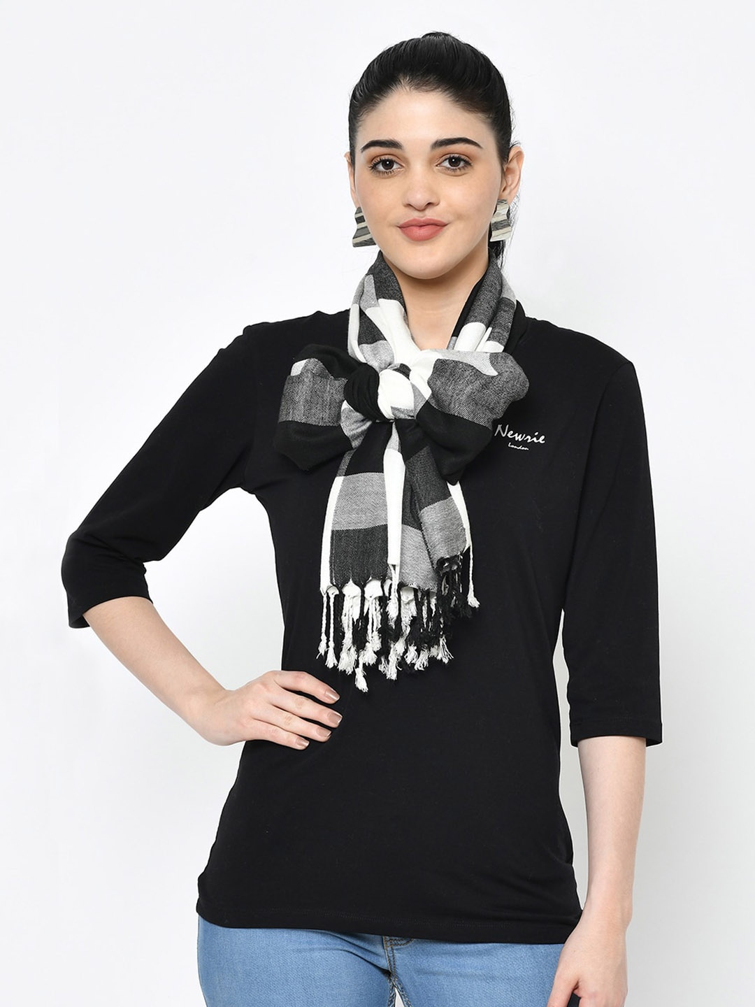 

WEAVERS VILLA Women Black & Grey Checked Stole
