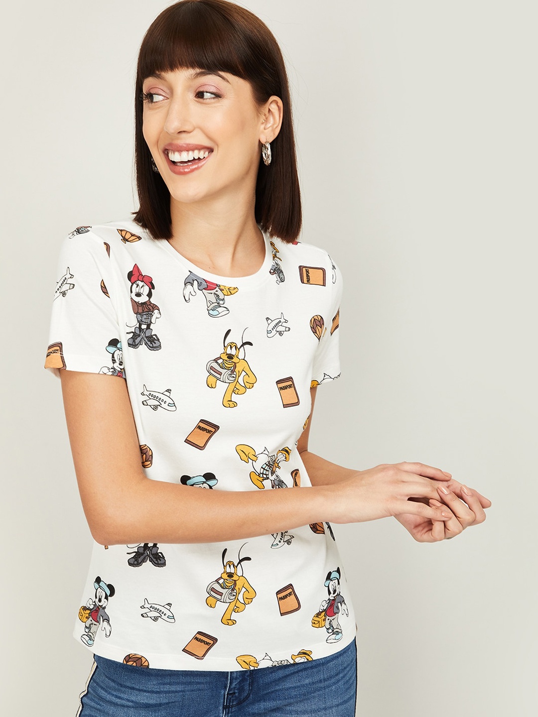 

Ginger by Lifestyle Women Off-White Mickey & Friends Printed Round Neck T-shirt