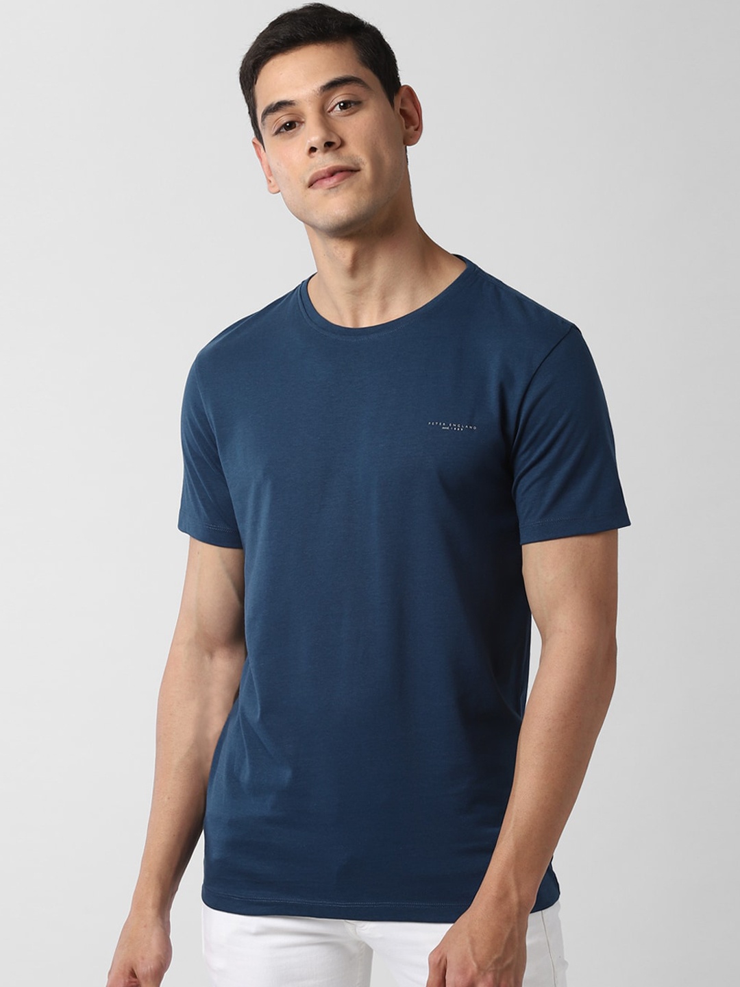 Peter England Casuals Men Navy Blue Solid Slim Fit Round Neck T-shirt