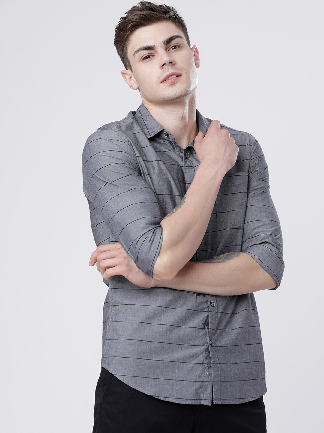 

HIGHLANDER Men Grey & Black Slim Fit Striped Casual Shirt