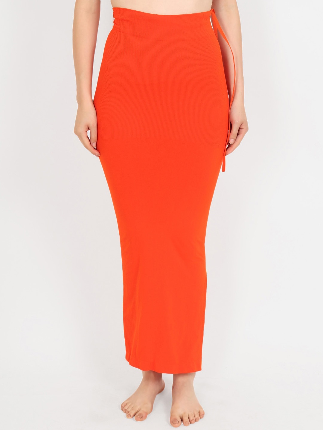 

Beau Design Women Orange Solid Saree Shapewear