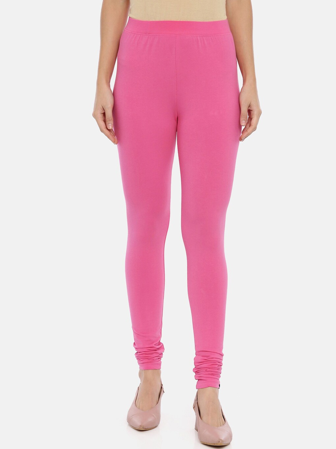 

Huggy Women Pink Solid Churidar-Length Leggings