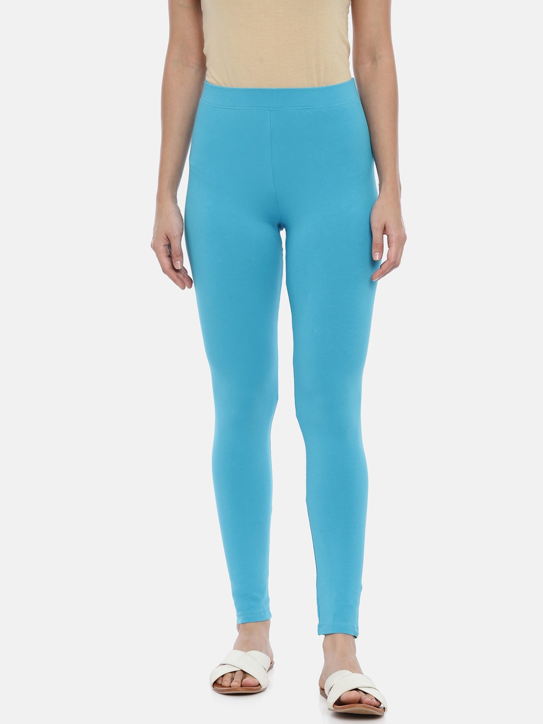 

Huggy Women Blue Solid Ankle-Length Leggings
