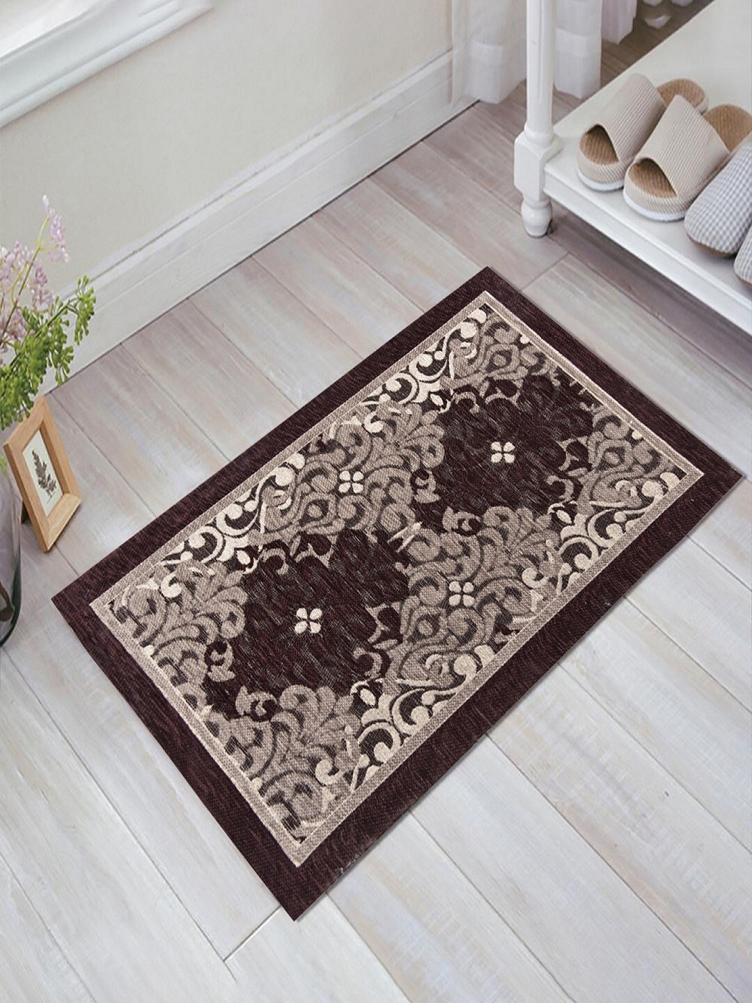 

BELLA TRUE Set Of 2 Brown & Beige Ethnic Motifs Anti-Skid Floor Mats