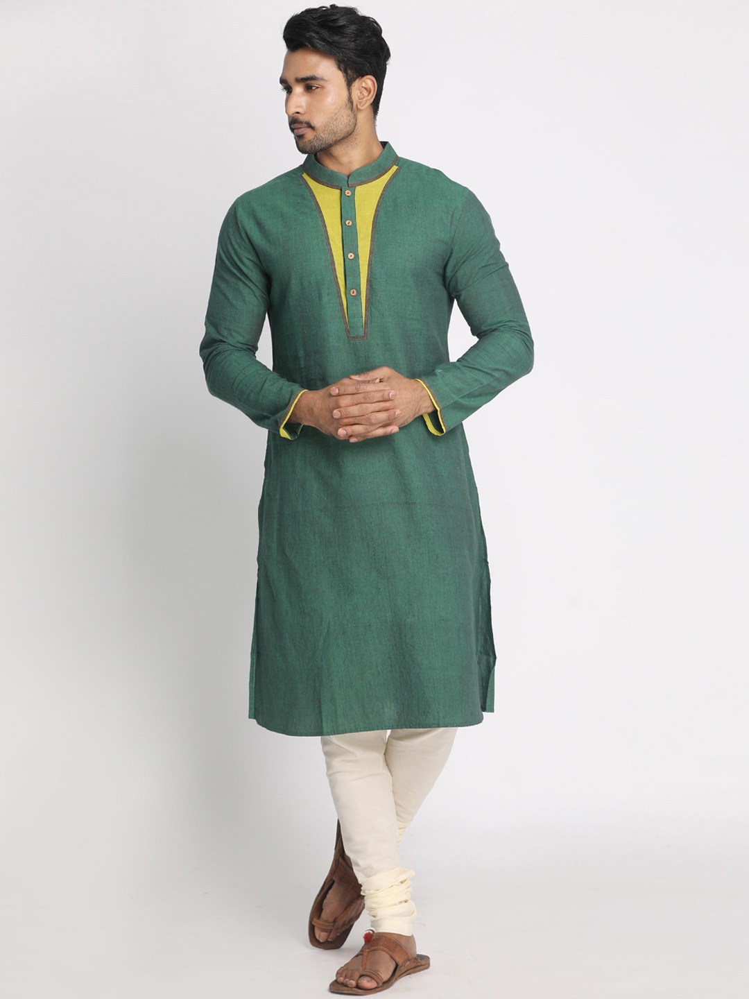 

Nakshi Men Green Yoke Design Handloom Kurta