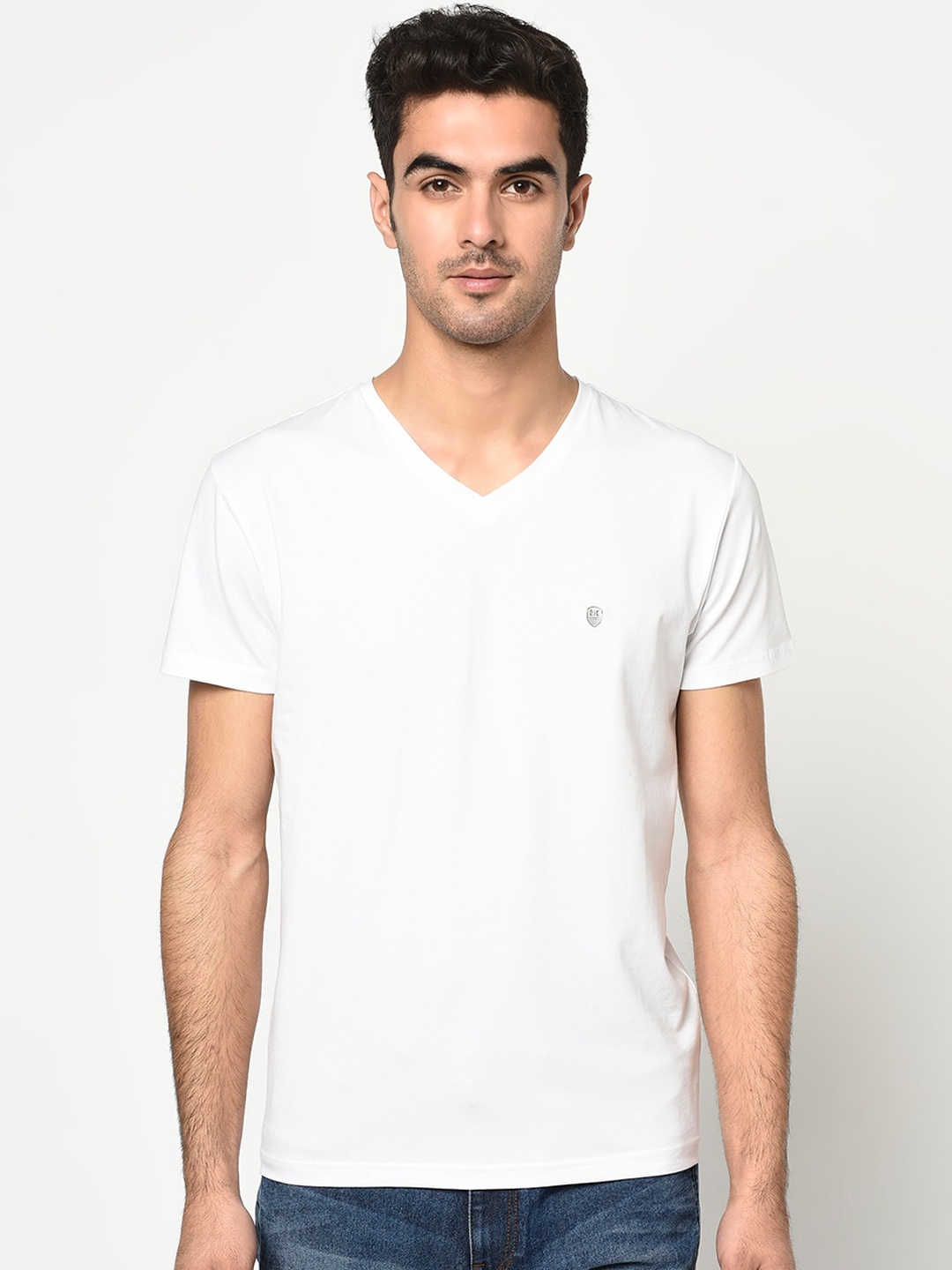 

Octave Men White Solid V-Neck T-shirt