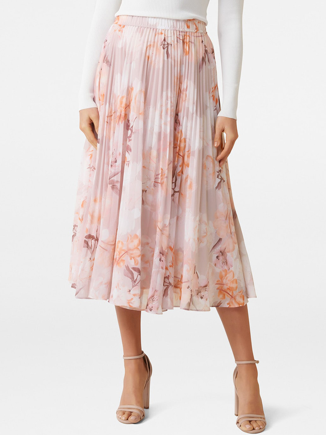 

Forever New Women Peach-Coloured & White Printed Flared Midi Skirt