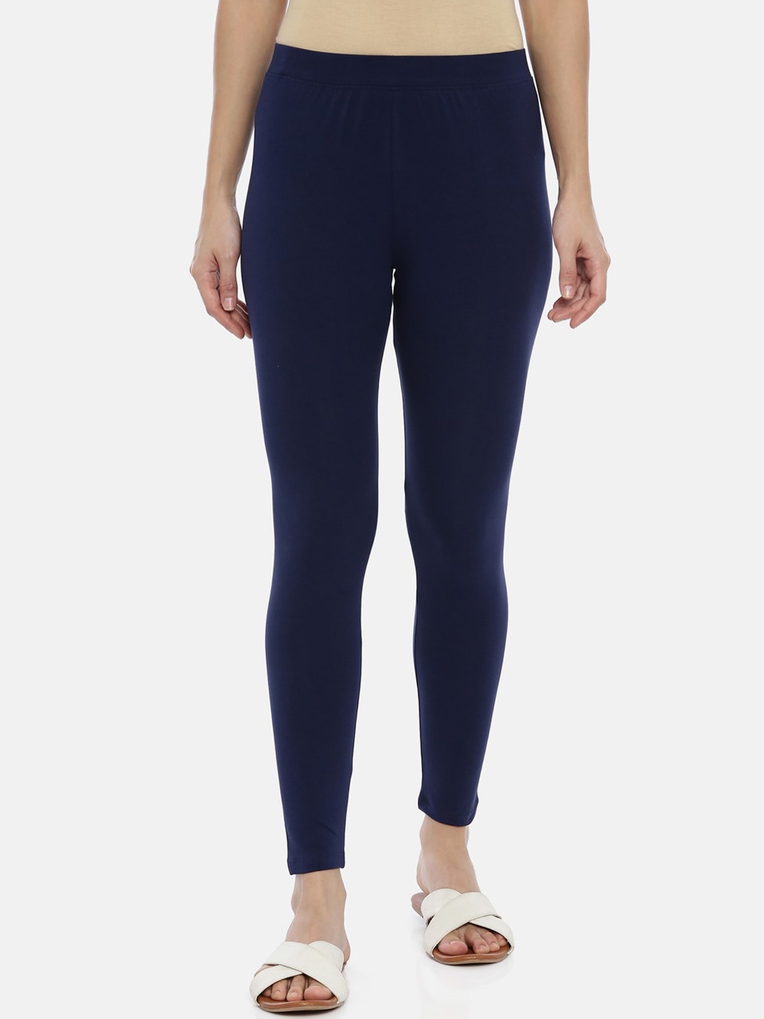 

Huggy Women Navy Blue Solid Ankle-Length Leggings