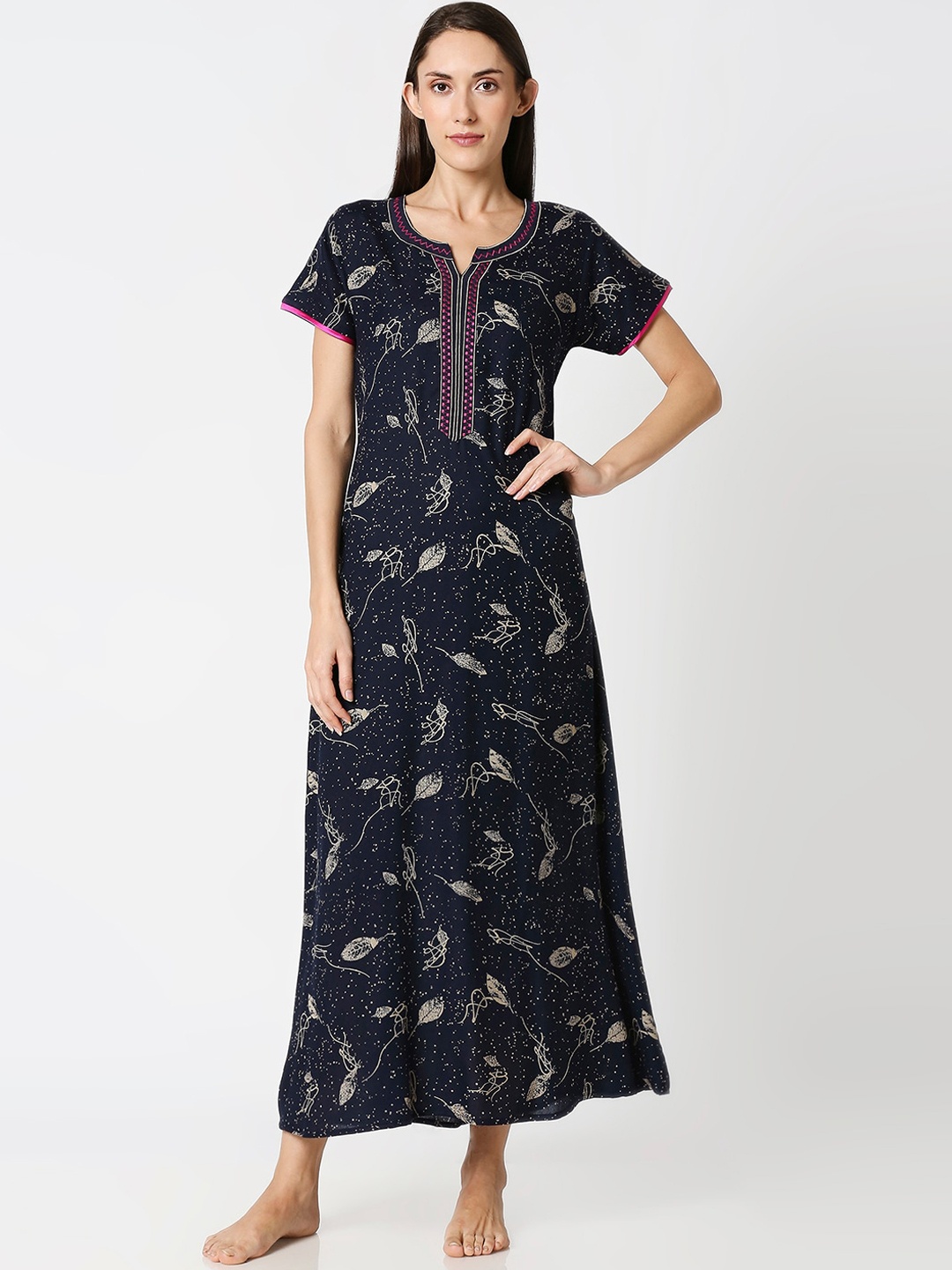 

AV2 Navy Blue & White Printed Nightdress