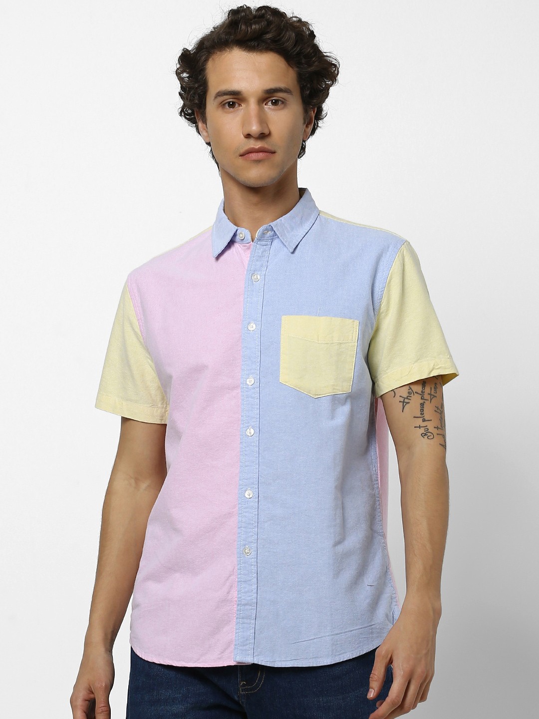 

FOREVER 21 Men Pink & Blue Regular Fit Colourblocked Casual Cotton Shirt
