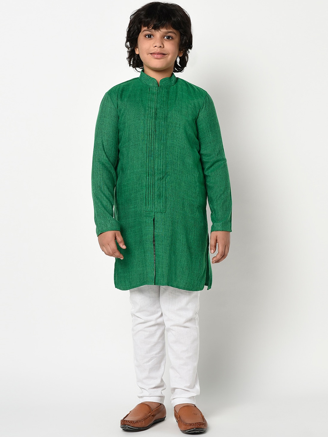 

DEYANN Boys Green & White Solid Kurta with Pyjamas