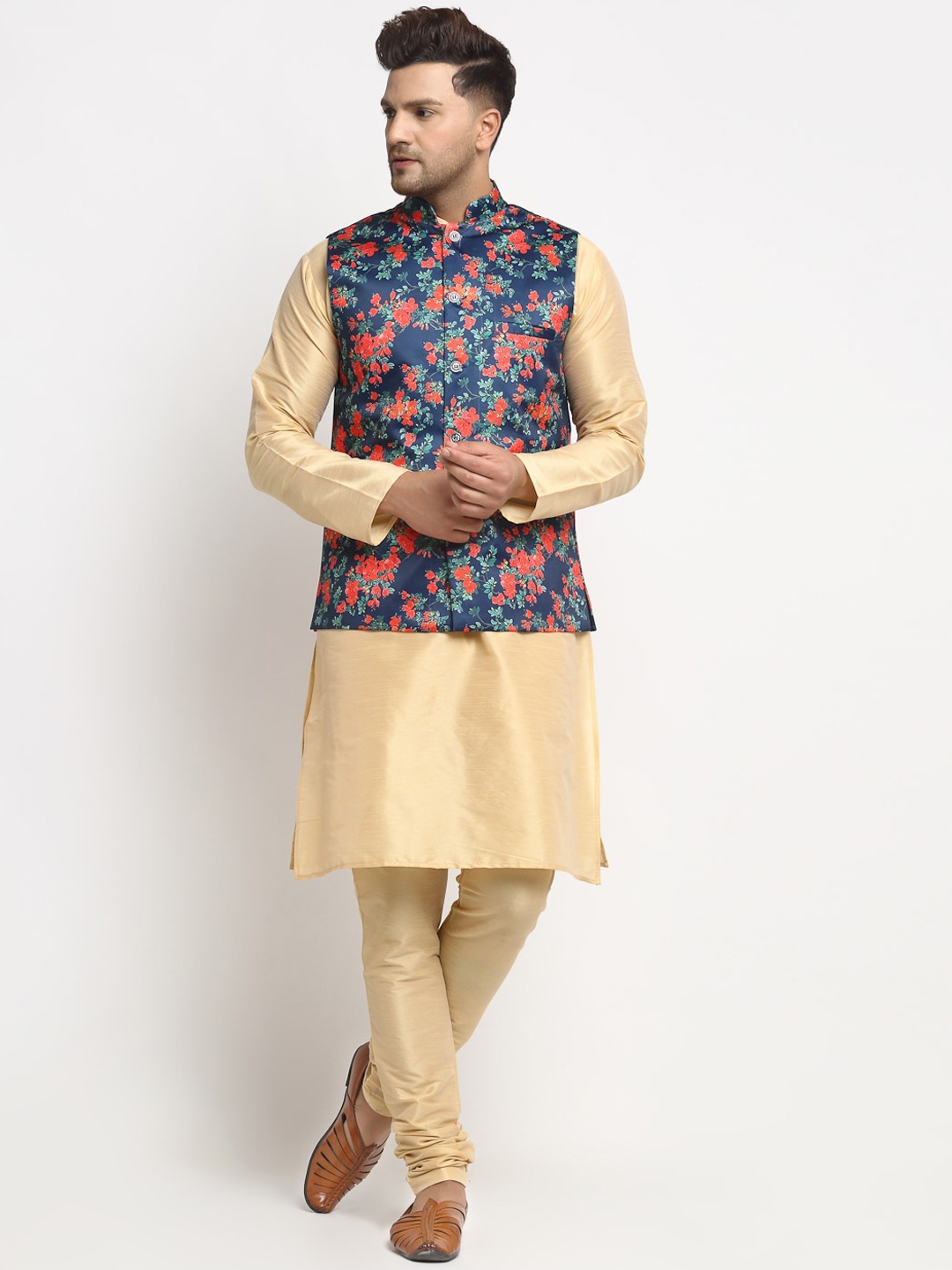 

Benstoke Men Gold-Coloured Solid Kurta with Churidar with printed nehru jacket