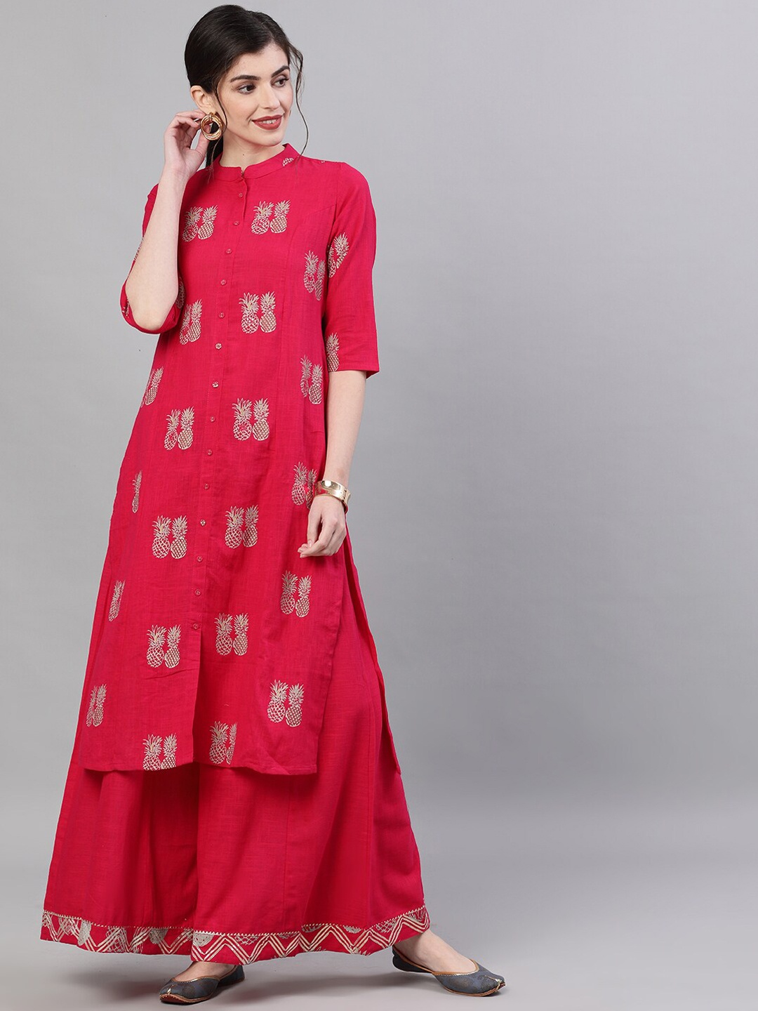 

Ishin Women Pink Printed Kurta with Palazzos