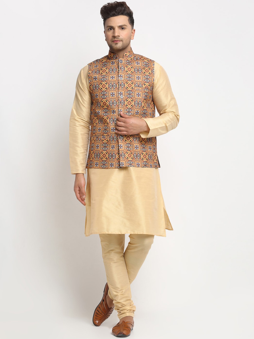 

Benstoke Men Gold-Toned Regular Dupion Silk Kurta with Churidar